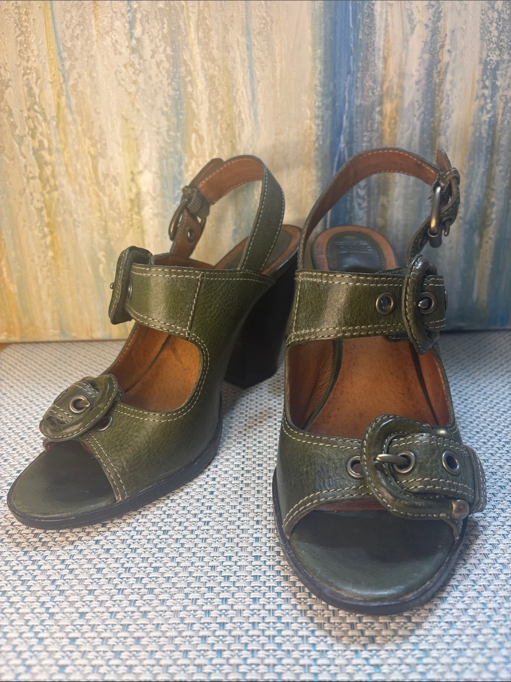 Frye Olive Green Leather Buckle Amy Slingback Heels